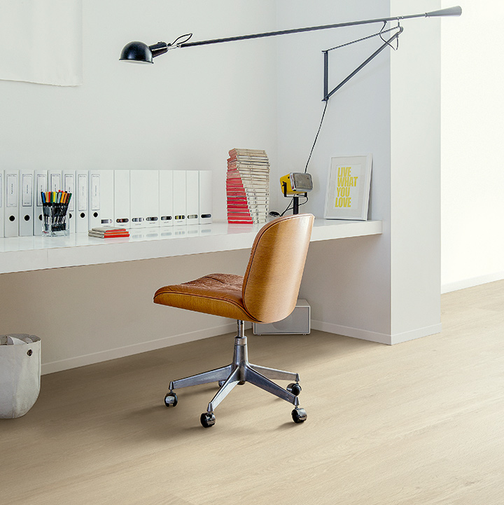 PUCL40080_Interior09_Paintable-skirting_white_720x720.jpg